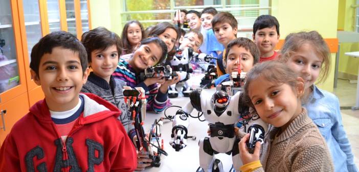 Üsküdar Çocuk Üniversitesi Robot Eğitimleri